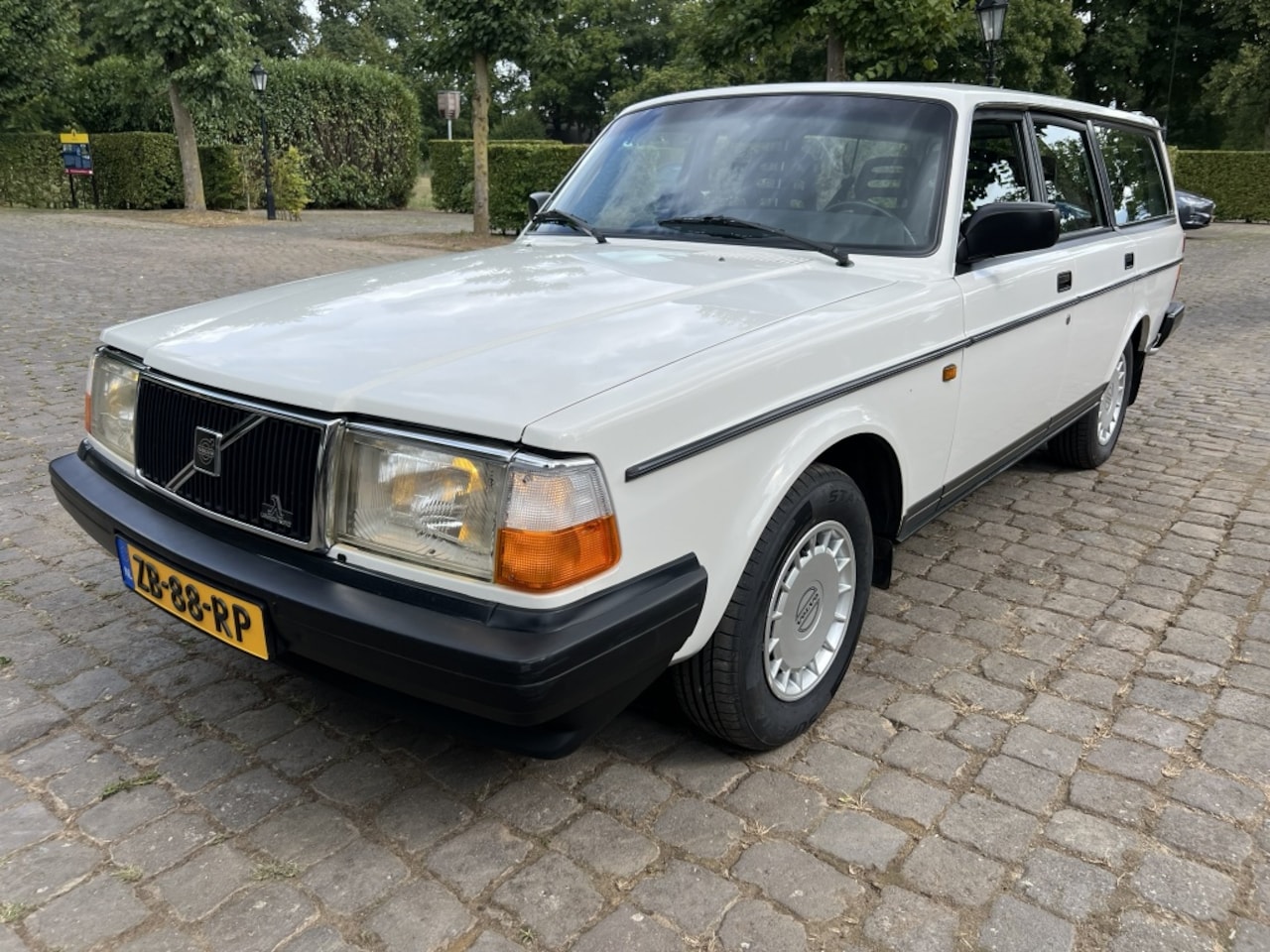 Volvo 240 - 2.3 DL 2.3 DL - AutoWereld.nl