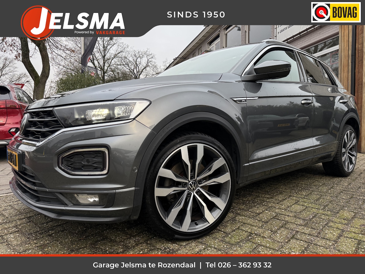 Volkswagen T-Roc - 1.5 TSi Sport R-Line Aut., Pano | Camera | Navi & CarPlay - AutoWereld.nl