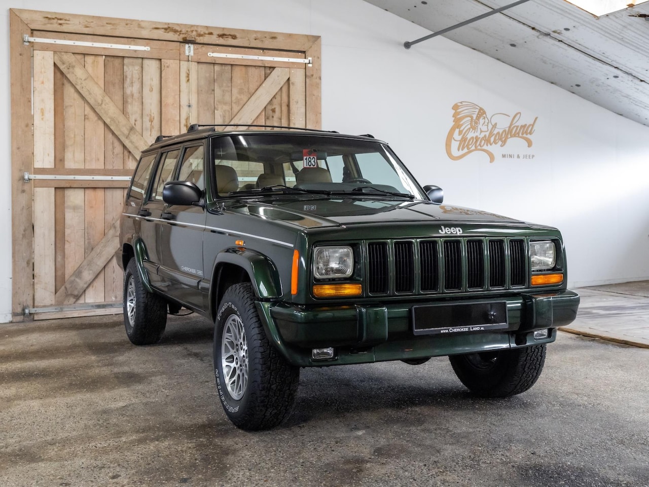 Jeep Cherokee - XJ - Limited - Ready to go - AutoWereld.nl