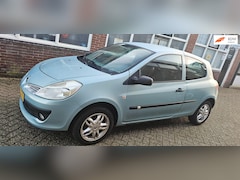 Renault Clio - 1.2 TCE Business Line airco schade handel