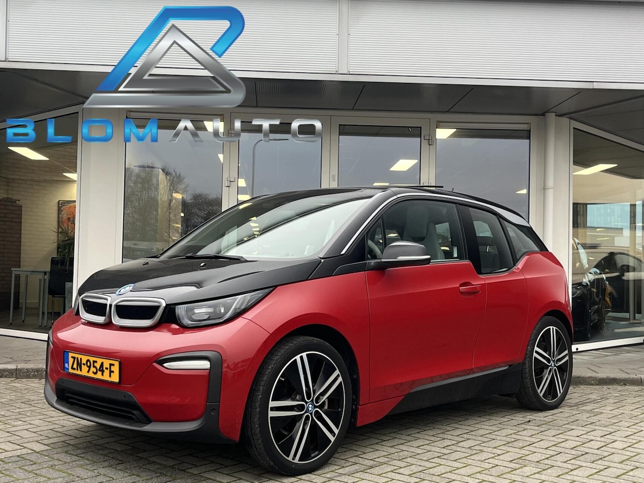 BMW i3 - Executive Edition 120Ah 42 kWh PANO+20INCH+H&K,ACC - AutoWereld.nl