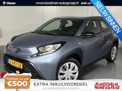 Toyota Aygo X - 1.0 VVT-i MT Play Draadloze Carplay, Adaptive cruise control, Camera, BTW auto 1e eigenaar