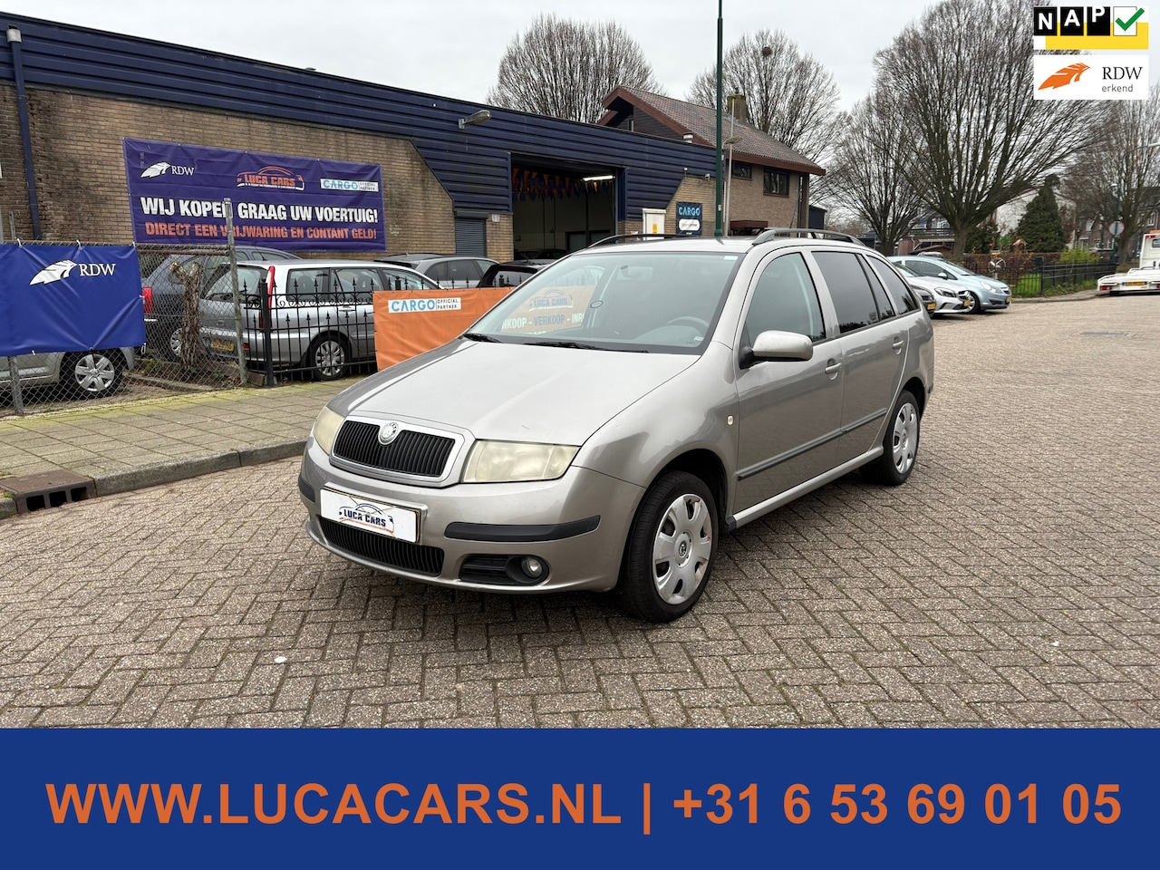 Skoda Fabia Combi - 1.4-16V Spirit+ AIRCO + NIEUWE APK! - AutoWereld.nl
