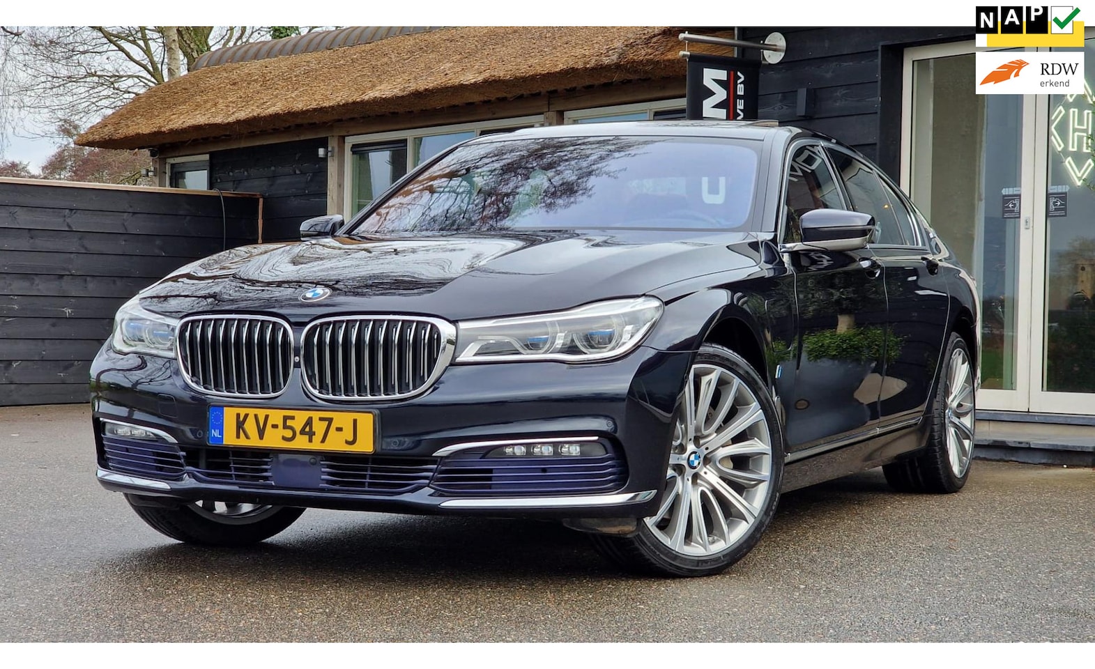 BMW 7-serie - 740e iPerformance Individual I NL-Auto I NAP I Alcantarahemel I Schuif/kanteldak I 360 Cam - AutoWereld.nl