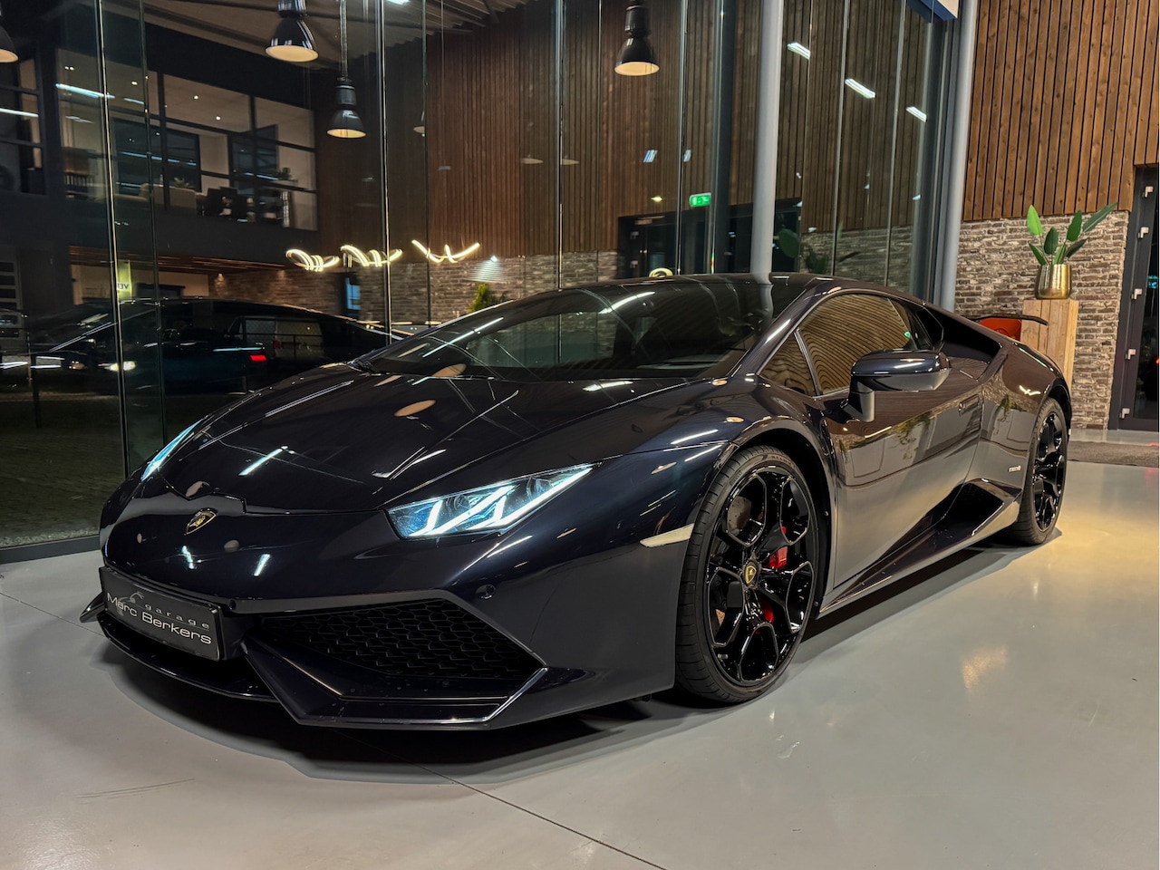 Lamborghini Huracán - 5.2 V10 LP610-4 lift, camera, 20", stoelen elektr. bed. voorst. - AutoWereld.nl