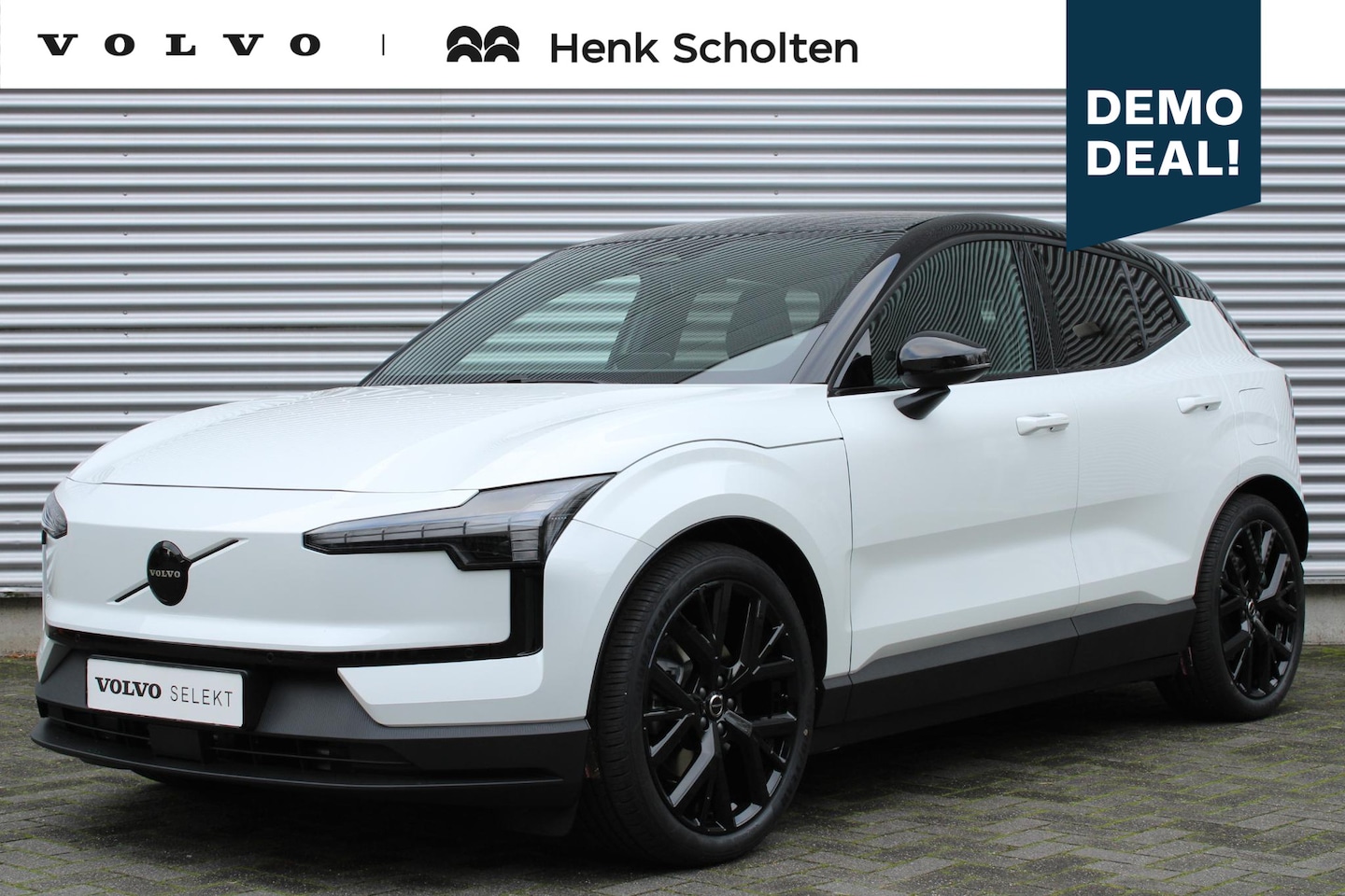 Volvo EX30 - Single Motor Extended Range Europa 69 kWh | Levering 2025! | 17% Bijtelling | Hoogglans Zw - AutoWereld.nl