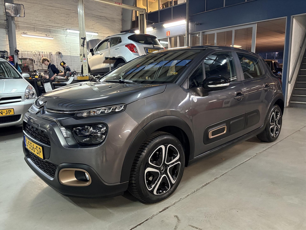 Citroën C3 - 1.2 PureTech 83pk C-Series Navigatie | Apple carplay / Android auto | Cruise control | NAP - AutoWereld.nl