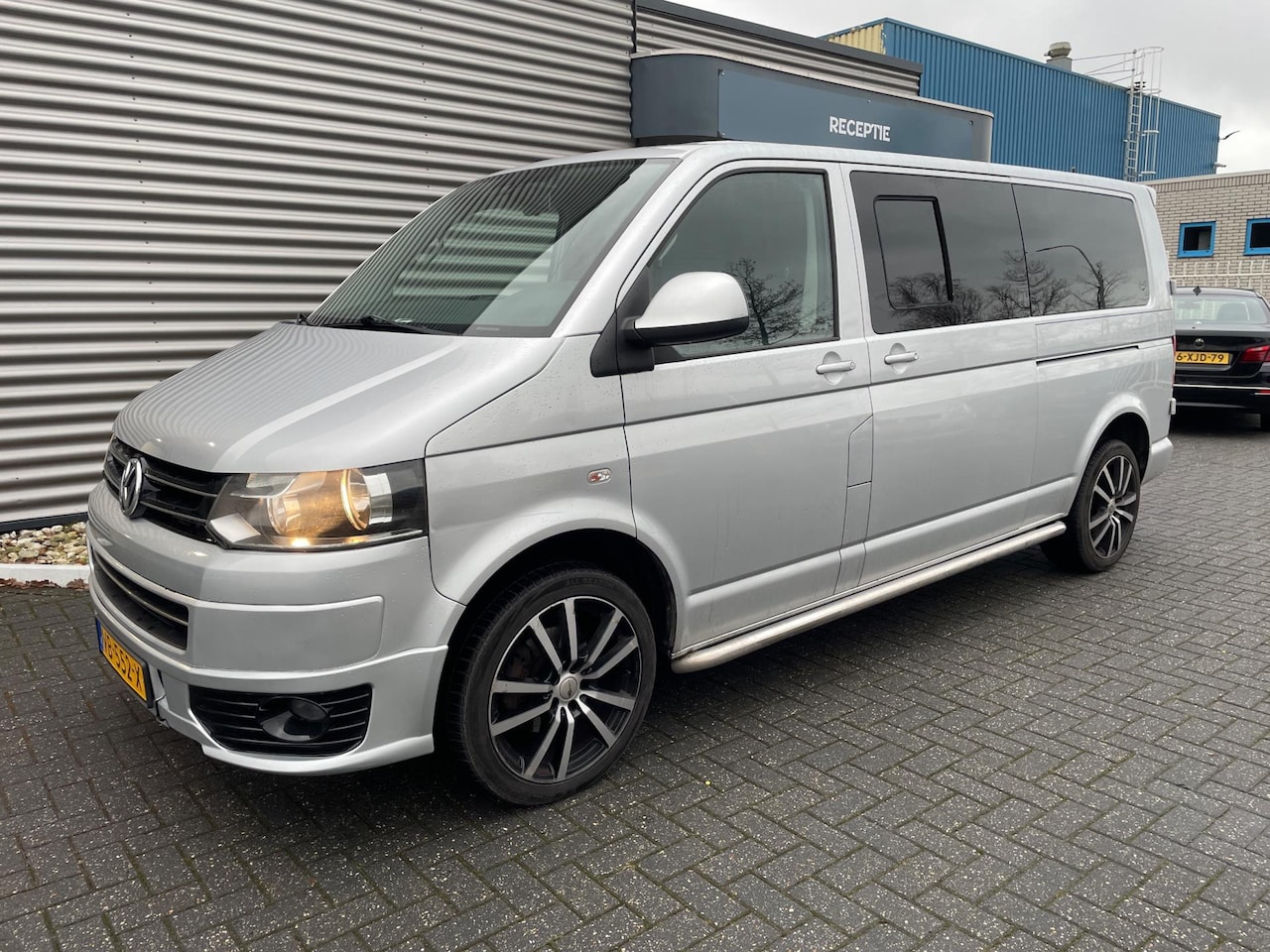 Volkswagen Transporter - 2.0 TDI L2H1 DC Comfortline 2.0 TDI L2H1 DC Comfortline - AutoWereld.nl