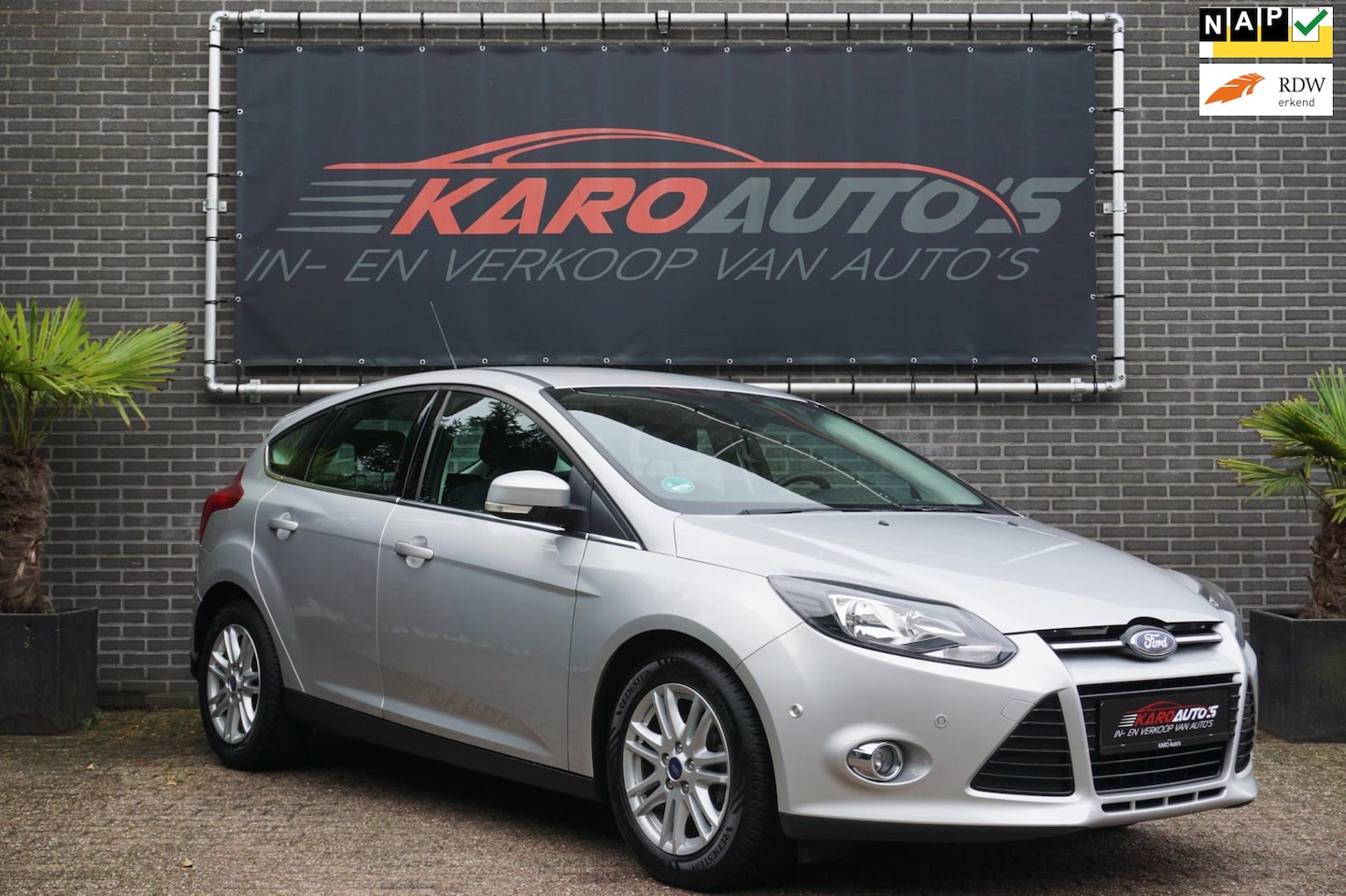 Ford Focus - 1.0 EcoBoost Edition+ Navi Cruise Clima Trekh Pdc - AutoWereld.nl