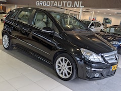 Mercedes-Benz B-klasse - 160 BlueEFFICIENCY Business Class Airco, Cruise Control, Leder, Trekhaak, Stuurbekrachtigi