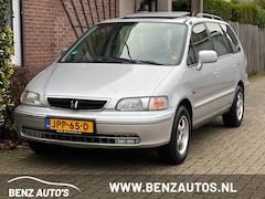 Honda Shuttle - 2.3i LS Airco/Automaat/6-persoons