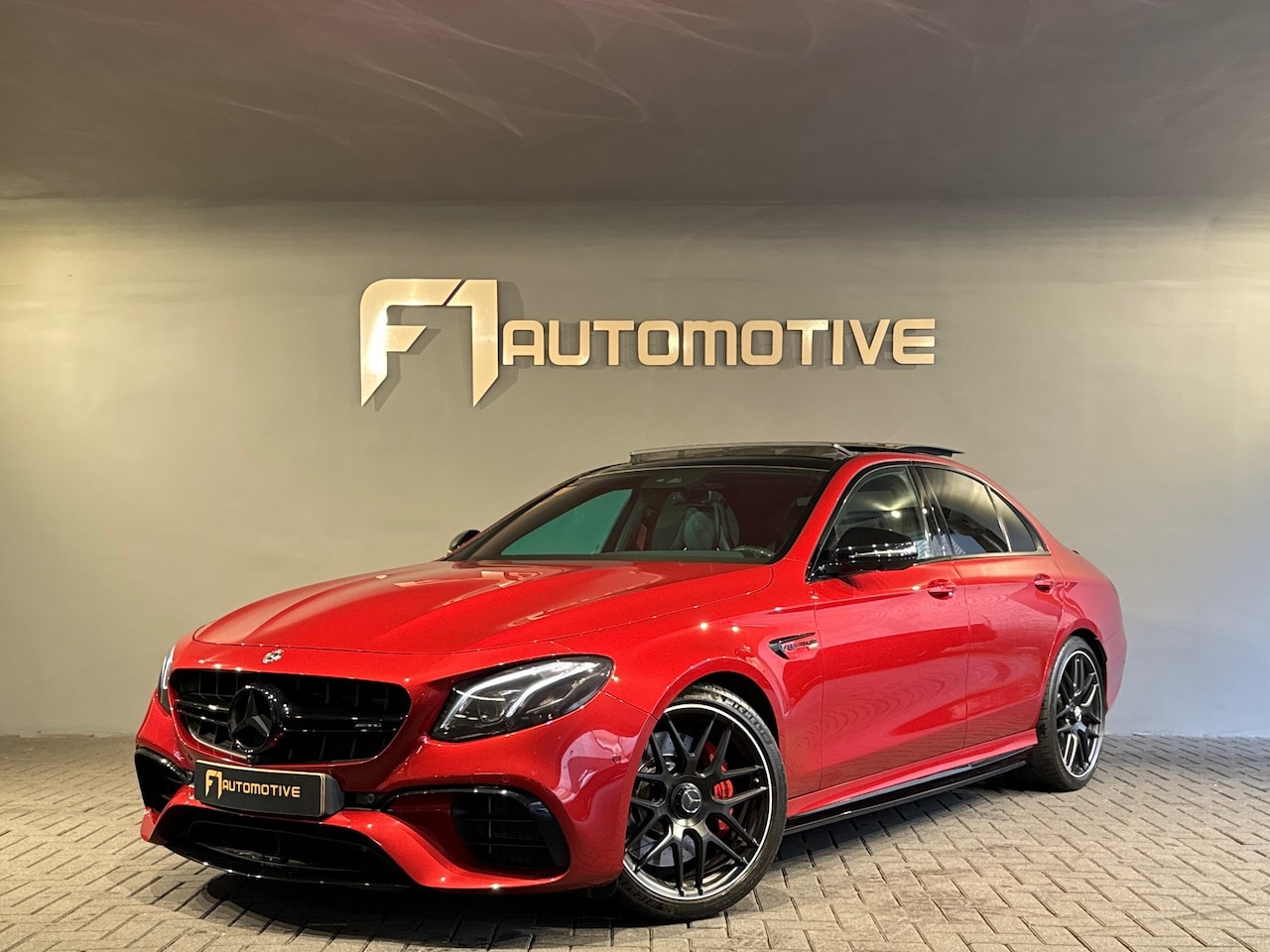 Mercedes-Benz E-klasse - AMG 63 S 4M+ Pano|Kuip|Carbon|360Cam - AutoWereld.nl