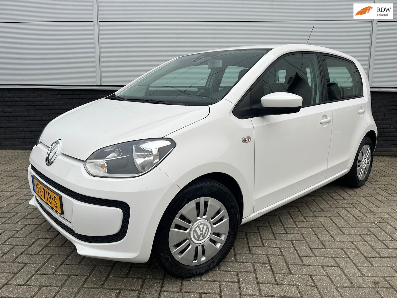 Volkswagen Up! - 1.0 5drs Move Up! BlueMotion Airco - bluetooth - Navi - NAP - isofix - Orig.NL-auto - AutoWereld.nl