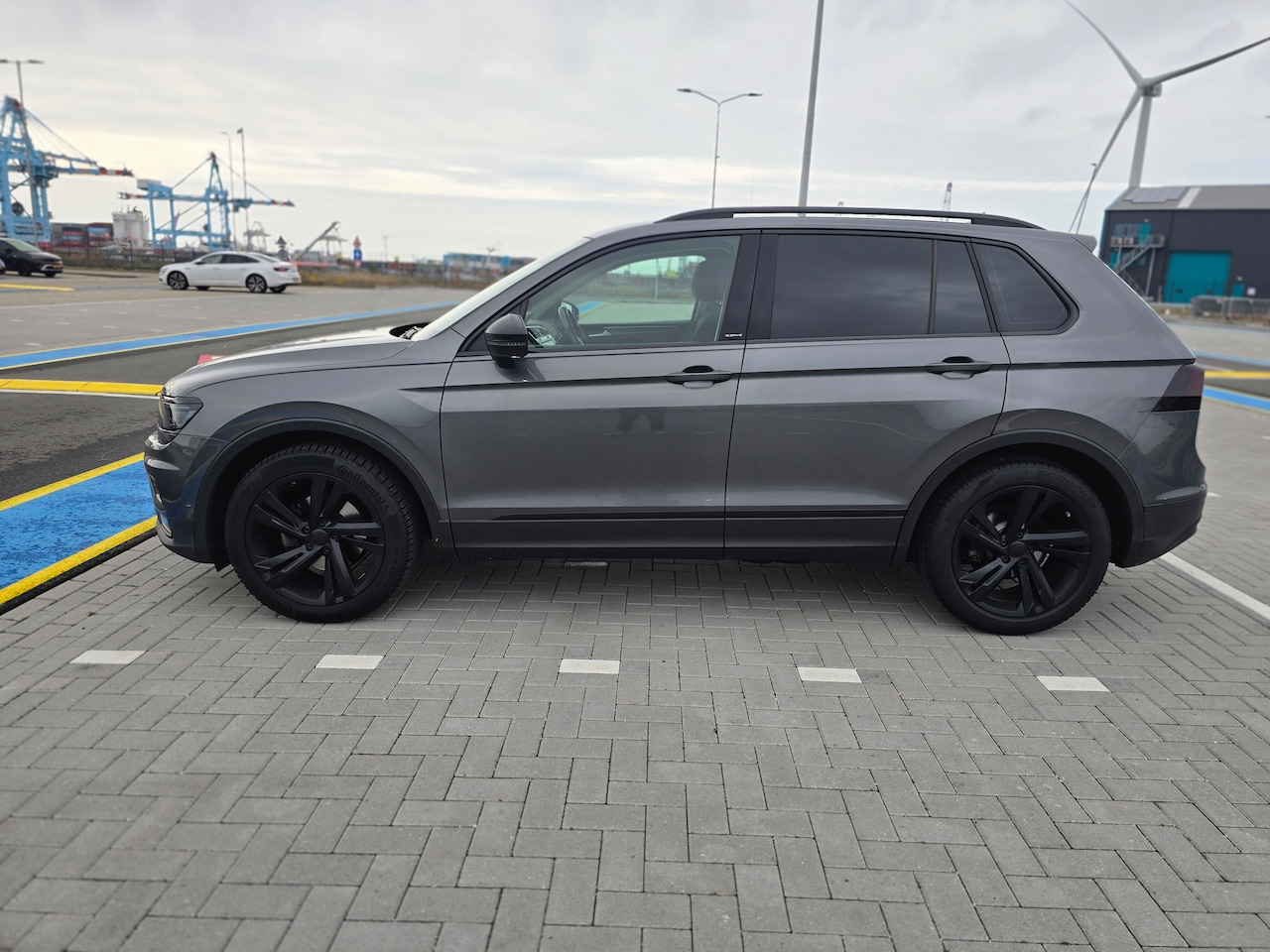 Volkswagen Tiguan - 1.5 TSI ACT Comfortline Business Turbo - AutoWereld.nl
