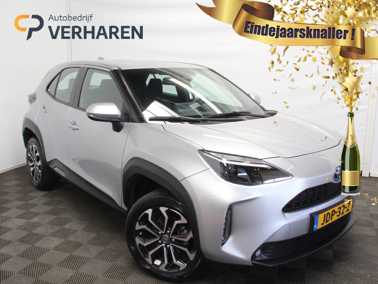 Toyota Yaris Cross - 1.5 Hybrid Dynamic CLIMATE | CARPLAY | ADAPCRUISE | DAB | LMV17 | LED | NAVI | CAMERA - AutoWereld.nl