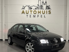 Volkswagen Bora - 1.6-16V Comfortline Airco Cruise Elektrische Ramen Trekhaak Inruilkoopje