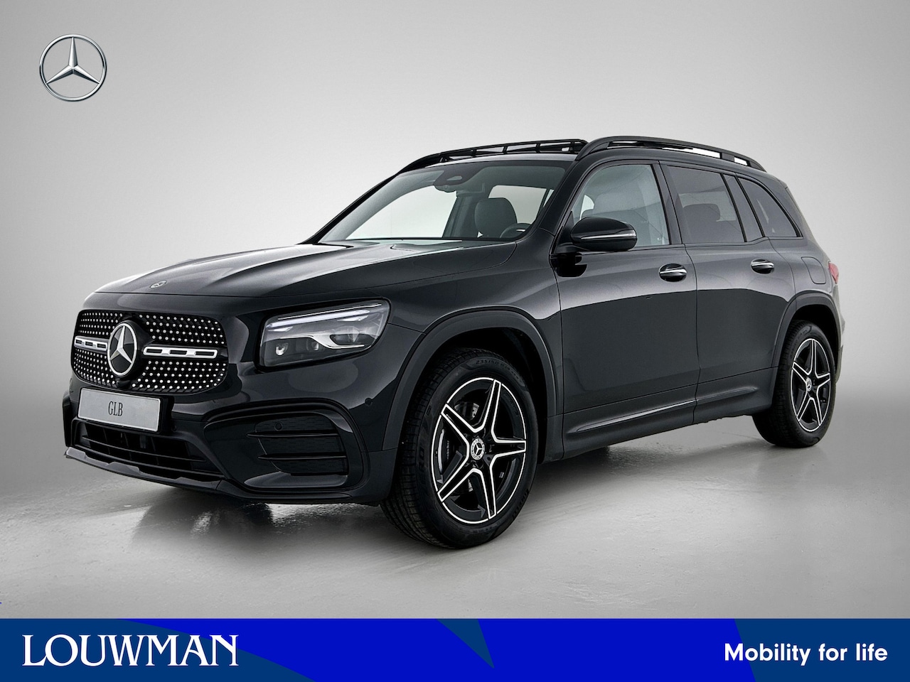 Mercedes-Benz GLB - 180 Business Solution AMG 7p. | Trekhaak | Derde zitrij voor twee personen | Nightpakket | - AutoWereld.nl