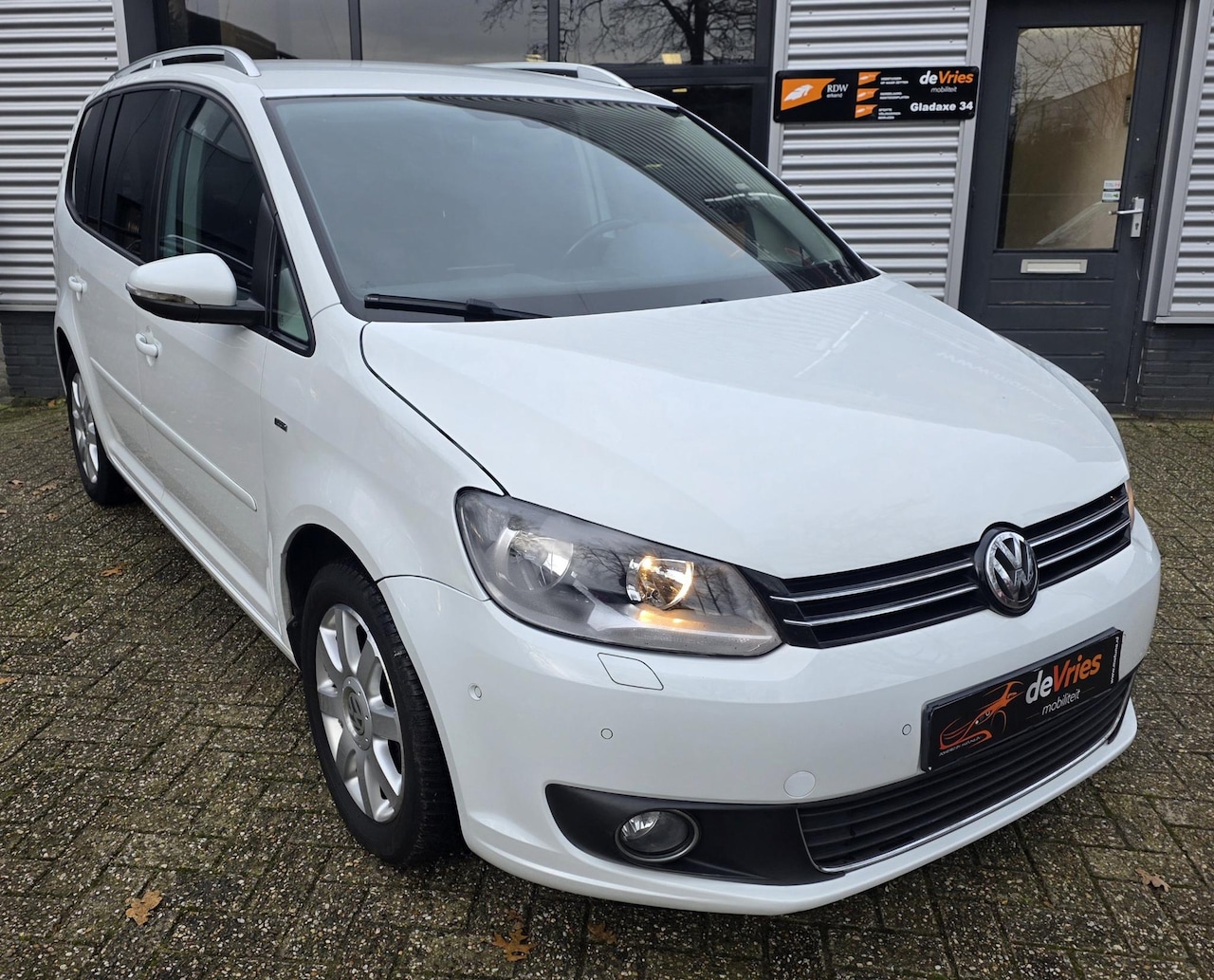 Volkswagen Touran - 1.2 TSI Comfortline CUP **NAVI-CLIMA-PDC** - AutoWereld.nl