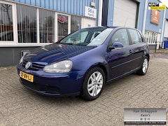 Volkswagen Golf - 1.6 FSI Optive 3