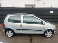 Renault Twingo - 1.2 Emotion Quickshift 5 AUTOMAAT/NAP/NIEUWE APK