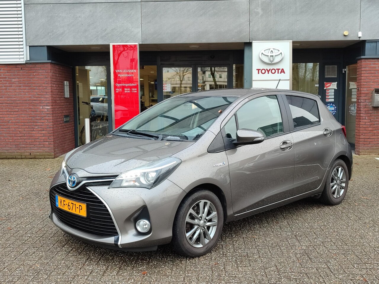 Toyota Yaris - 1.5 Hybrid TREND TREKHAAK NAVI CLIMA CRUISE CAMERA BLUETOOTH EL-RAMEN/SPIEGELS NL-AUTO - AutoWereld.nl