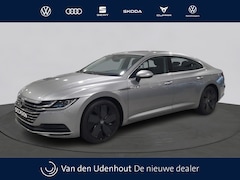 Volkswagen Arteon - 1.5 TSI 150 pk TSI DSG Automaat Executive | PDC | Navi | Clima | LED | 19" velgen |