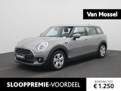 MINI Clubman - 1.5 Cooper Essential AUTOMAAT | Navigatie | Climate-Control | Stoelverwarming | Cruise-Con