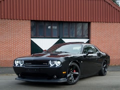Dodge Challenger - SRT8 6.1L V8