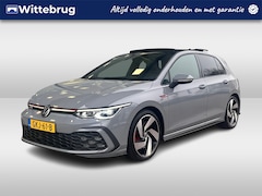 Volkswagen Golf - 2.0 TSI GTI / Panorama dak / Trekhaak Elek. / 18" LMV / Navi / Camera / Keyless / Alarm /