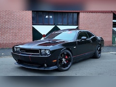 Dodge Challenger - SRT8 6.4L V8