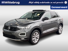 Volkswagen T-Roc - 1.5 TSI DSG Style / Panorama dak / Virtual cockpit / Led verlichting / Navigatie / Achteru