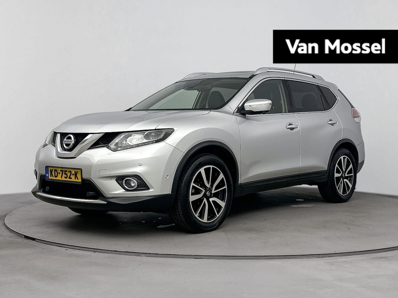 Nissan X-Trail - 1.6 DIG-T Tekna 163PK | Schuif-/Kanteldak | Trekhaak | Lederen Bekleding | Navigatie | 360 - AutoWereld.nl