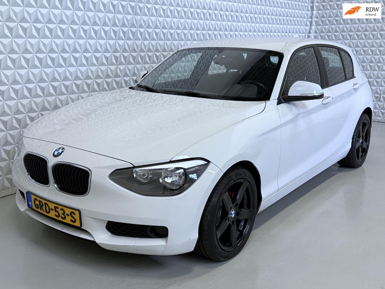 BMW 1-serie - 114i EDE Business Airco LMV PDC / 115.000km (2013) - AutoWereld.nl