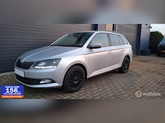 Skoda Fabia Combi - 1.2 TSI , Trekhaak, Clima, Keyless start