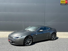 Aston Martin V8 Vantage - 4.3 V8 Handegeschakeld | Leder | Elektrische stoelen | Uniek in Nederland