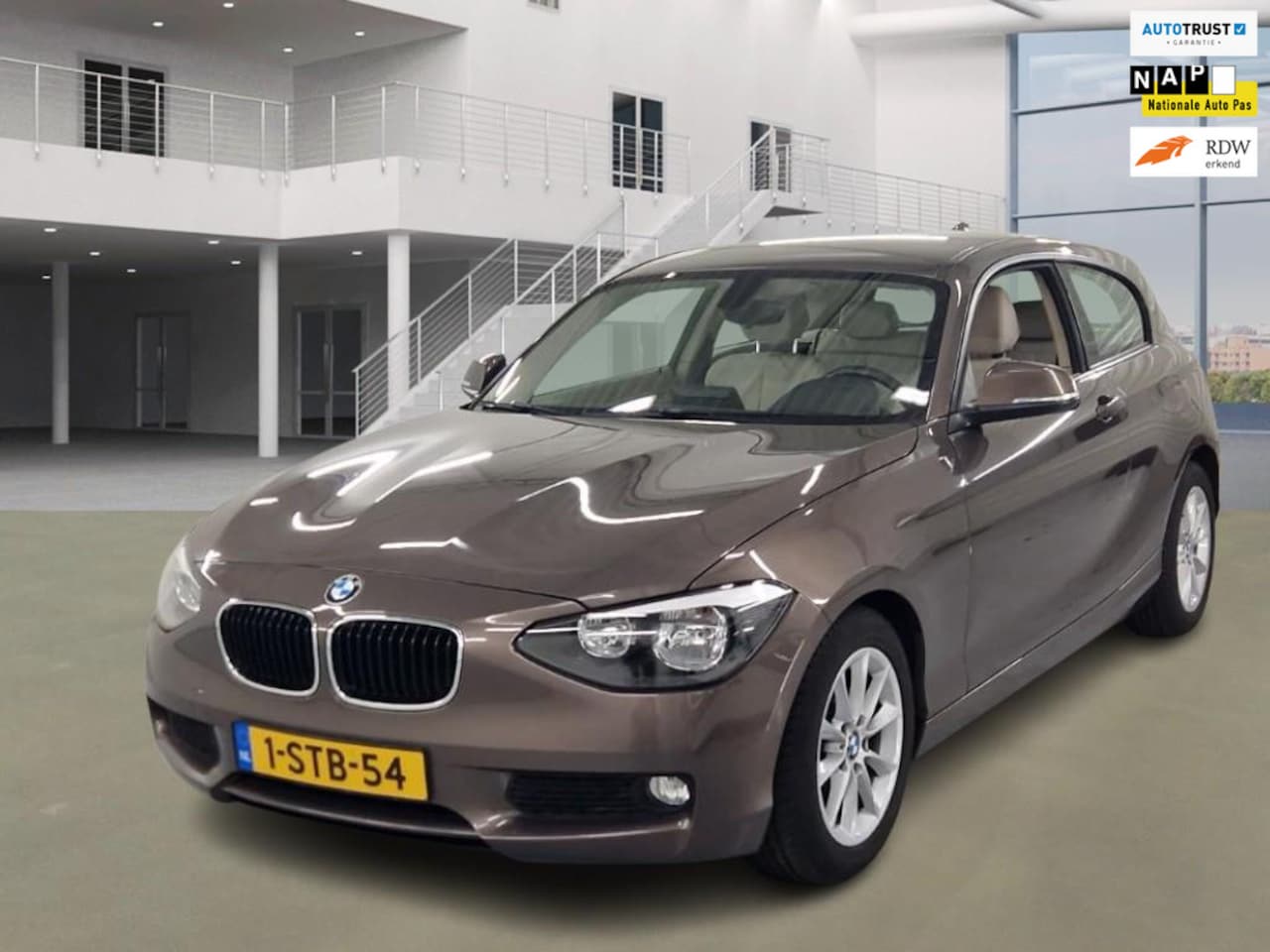 BMW 1-serie - 114i EDE Business / NL prijs 8999 - AutoWereld.nl