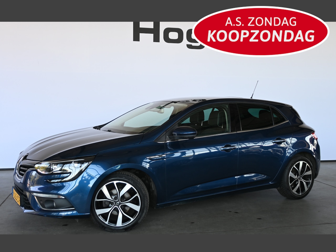 Renault Mégane - 1.3 TCe Bose Panoramadak Climate Cruise control Camera PDC Dodehoek 100% Onderhouden Inrui - AutoWereld.nl