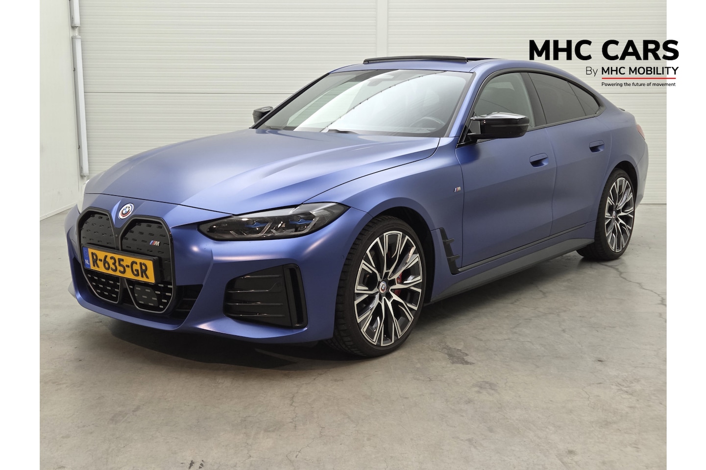 BMW i4 - M50 High Executive 84 kWh | M sportpakket Pro | Driving assistant Pro | Pano | Trekhaak |* - AutoWereld.nl