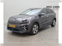 Kia e-Niro - ExecutiveLine 64 kWh | Leder | Trekhaak | Clima |