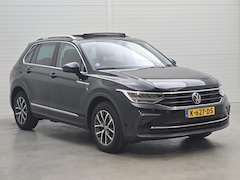 Volkswagen Tiguan - 1.5 TSI Life Business | Panoramadak | Trekhaak | Camera |* 27 t/m 31 dec eindejaarsshow
