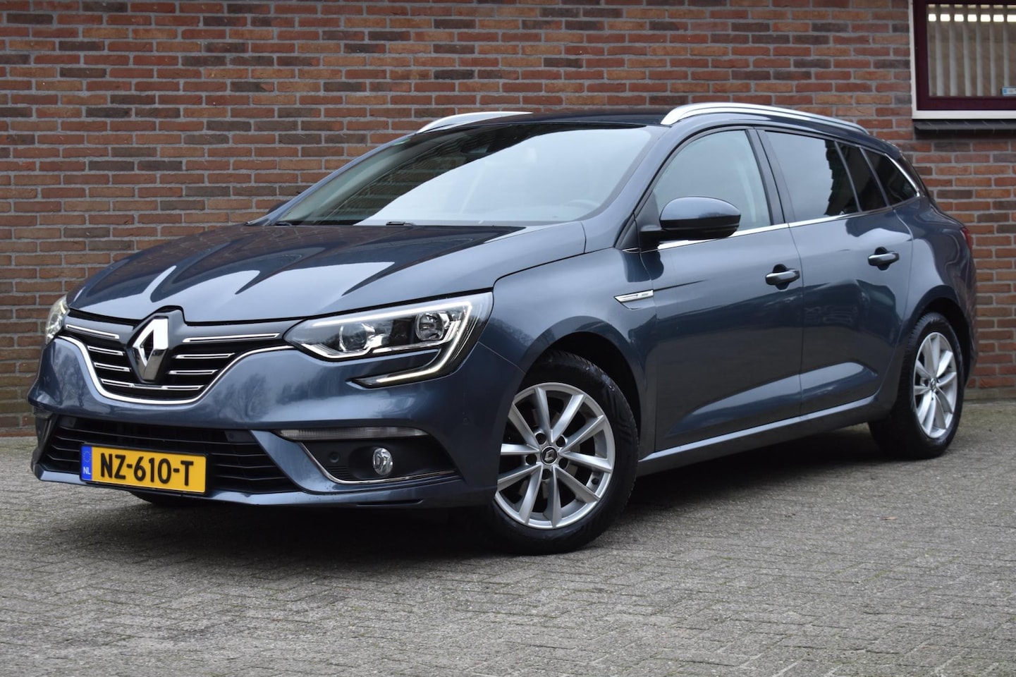 Renault Mégane Estate - 1.5 dCi Eco2 Bose '17 Navi Clima Cruise - AutoWereld.nl