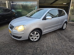 Volkswagen Polo - 1.2-12V Trendline | NIEUWE APK | AIRCO | ANDROID | CRUISE | LMV |