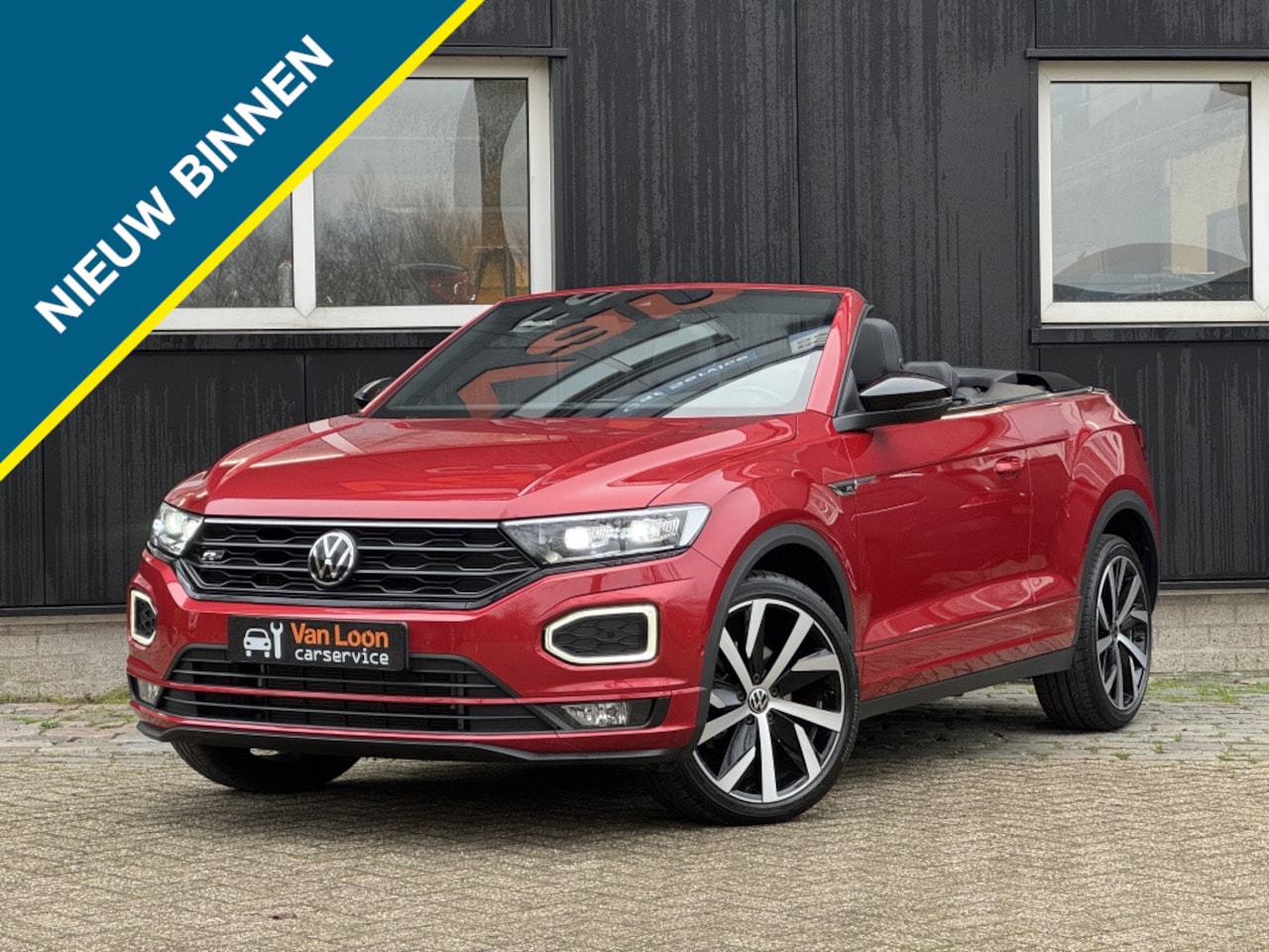 Volkswagen T-Roc Cabrio - R-Line 150PK Aut./Black Style/dodehoek/Trekhaak/19"/iQ Drive/Sto - AutoWereld.nl