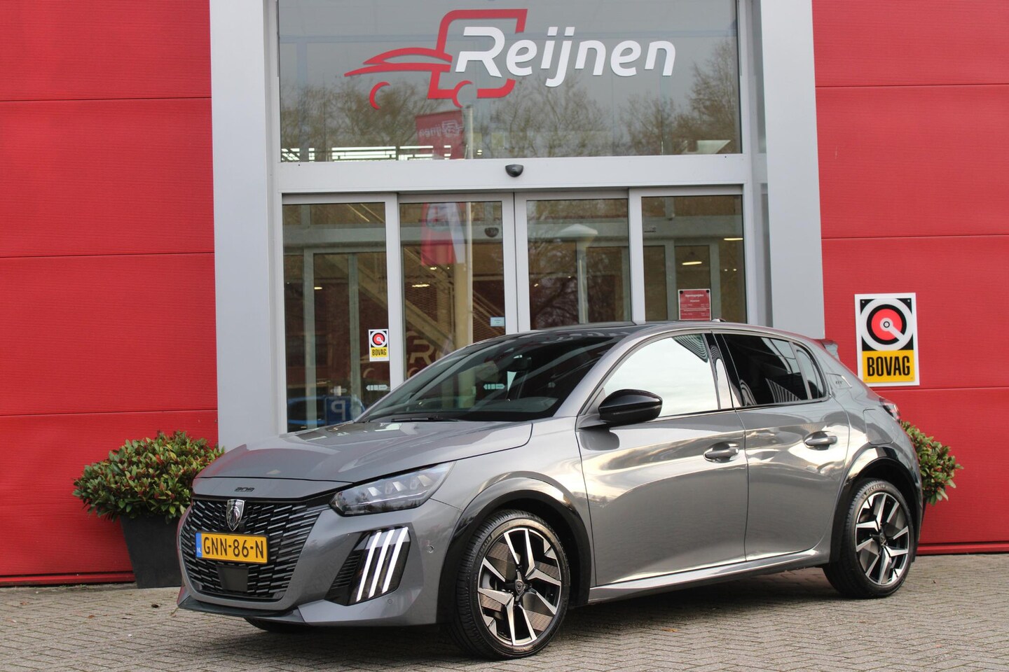 Peugeot 208 - Hybrid 145PK e-DCS6 GT PACK | ELEKTRISCH VERSTELBARE BESTUURDERSSTOEL MET MASSAGE FUNCTIE - AutoWereld.nl