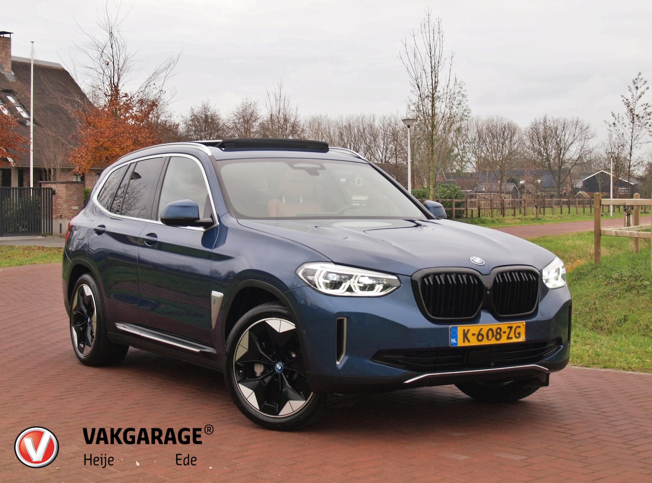 BMW iX3 - High Executive 80 kWh | Panoramadak | 360 Camera | Trekhaak | Sfeerverlichting | Head-Up D - AutoWereld.nl