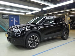 Fiat 600 - 1.2 Hybrid La Prima 8 Jaar Garantie | Vol-Leder | Massage | Adaptive Cruise | Elektr. Acht