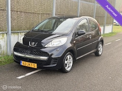 Peugeot 107 - 1.0-12V XS NWEKOPPELING/LAGEKM/AUTOMAAT