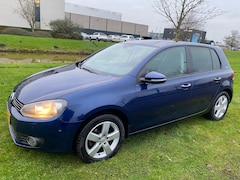 Volkswagen Golf - 2011 * 1.6 TDI * Euro 5 * AUTOMAAT * APK