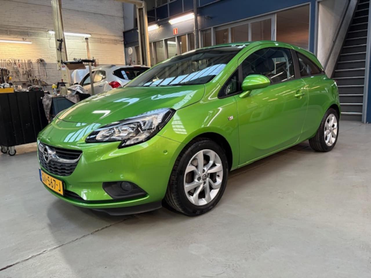 Opel Corsa - 1.0 Turbo S&S 90pk 3d Color Edition | Airco | Camera | Cruise control | Pdc V+A | Bluetoot - AutoWereld.nl