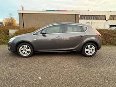 Opel Astra - 1.6 Cosmo - Automaat